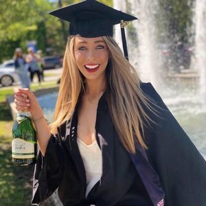 Meet your Posher, Amanda